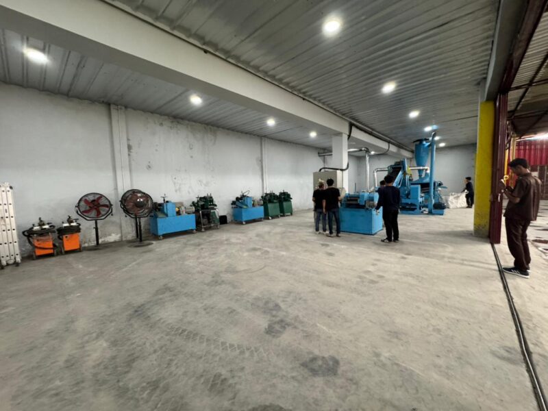 Factory Floor & Machinery